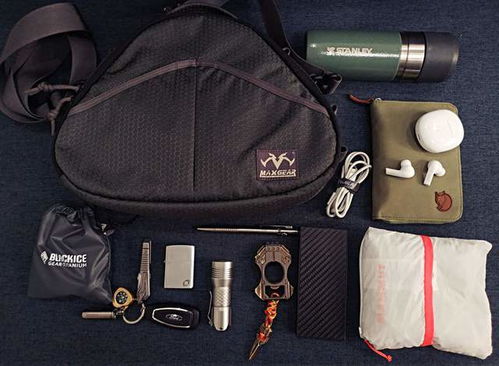 她們眼中的奇怪玩意，老少年們的心頭好